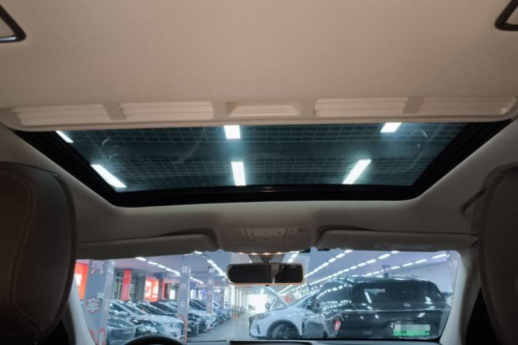 Used Mercedes-Benz E-Class 2018 E 200 L Headliner