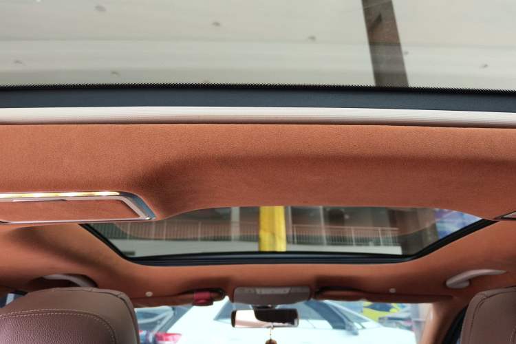Used Mercedes-Benz E-Class 2018 Facelifted E 300 L Stylish Version Headliner