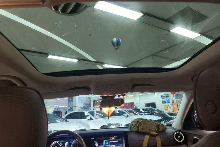 Used Mercedes-Benz E-Class 2018 Facelift E 200 L Headliner