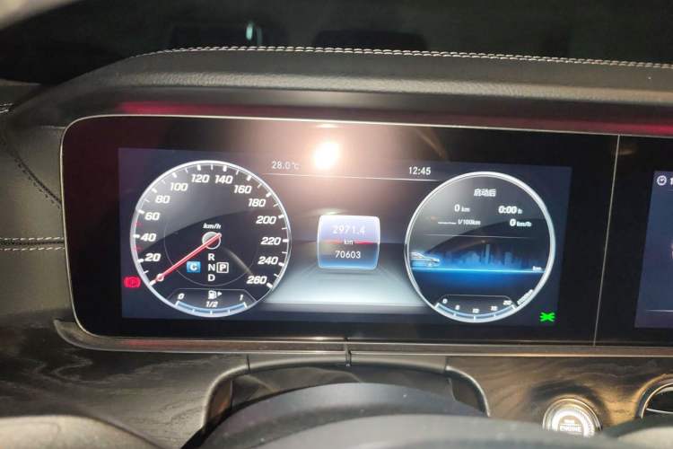 Used Mercedes-Benz E-Class 2018 E 300 L Sport Luxury Edition Instrument Cluster