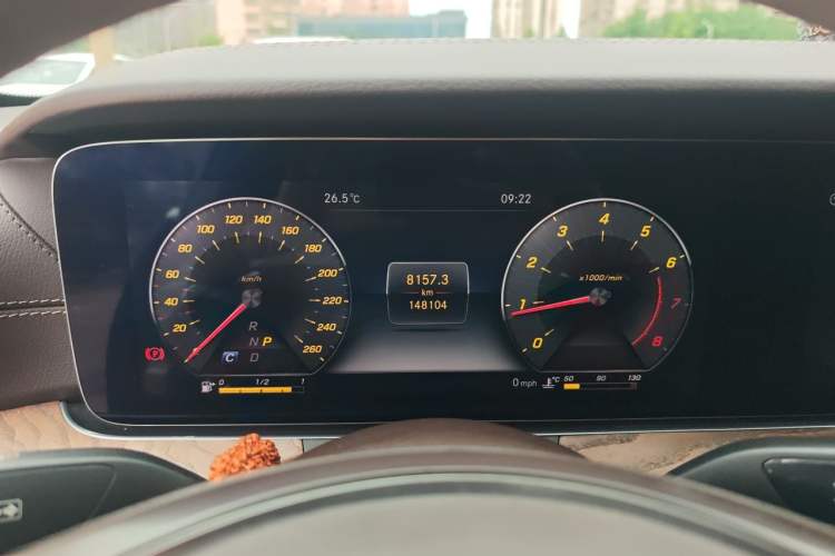 Used Mercedes-Benz E-Class 2018 Facelifted E 300 L Stylish Version Instrument Cluster