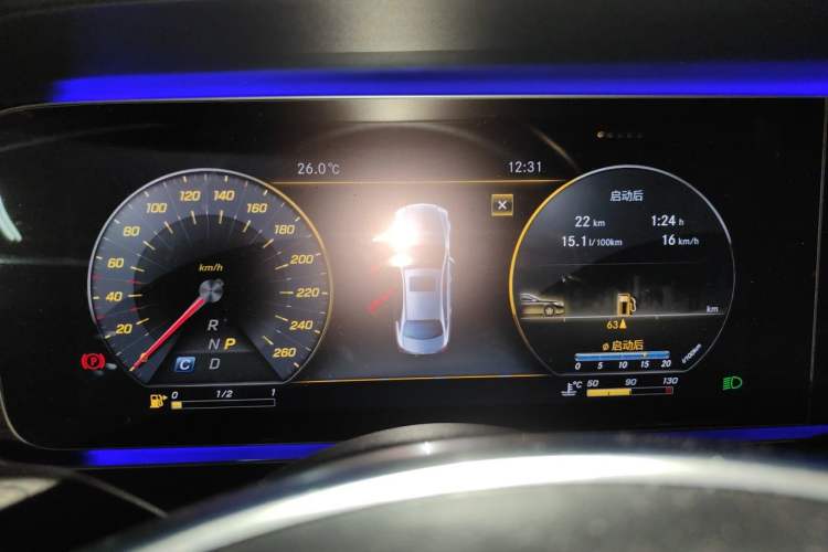 Used Mercedes-Benz E-Class 2018 Restyled E 300 L Sport Luxury Edition Instrument Cluster