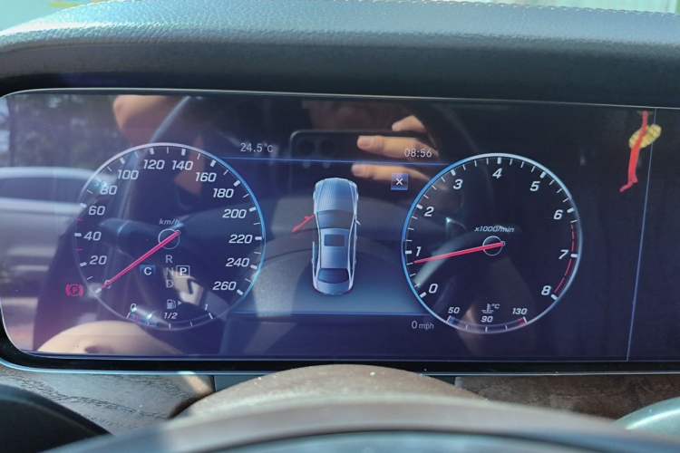 Used Mercedes-Benz E-Class 2018 E 300 L Stylish Model Instrument Cluster