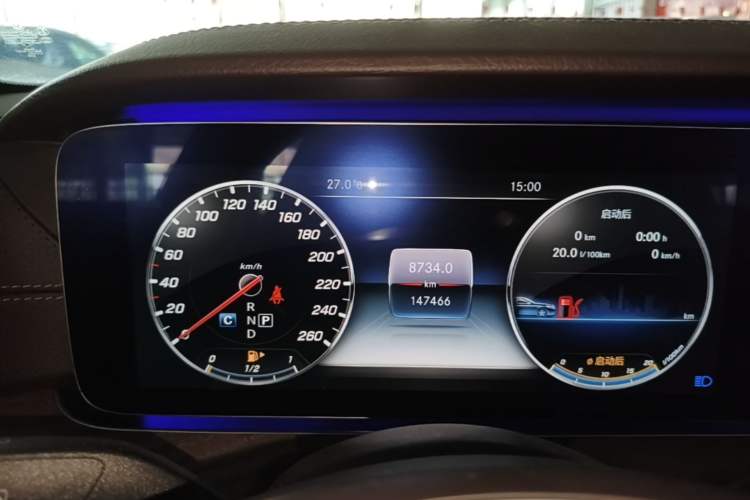 Used Mercedes-Benz E-Class 2018 Facelift E 300 L Luxury Edition Instrument Cluster