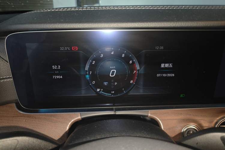 Used Mercedes-Benz E-Class 2018 Facelift E 300 L Luxury Edition Instrument Cluster