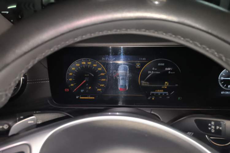 Used Mercedes-Benz E-Class 2018 Restyled E 300 L Sporty and Stylish Edition Instrument Cluster