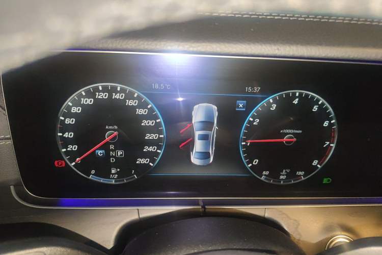Used Mercedes-Benz E-Class 2018 E 300 L Sporty and Stylish Model Instrument Cluster