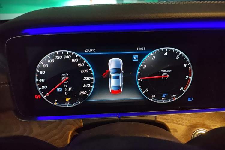 Used Mercedes-Benz E-Class 2018 E 200 L Instrument Cluster