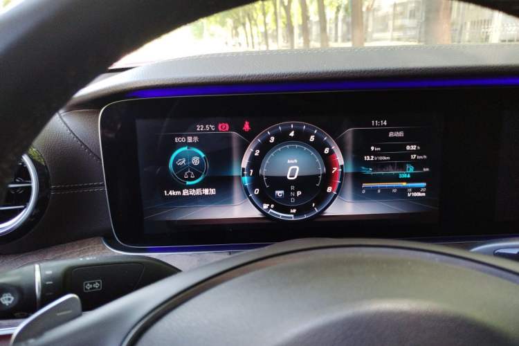 Used Mercedes-Benz E-Class 2018 Facelifted E 300 L Stylish Version Instrument Cluster