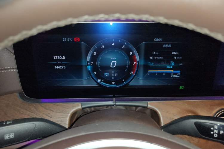 Used Mercedes-Benz E-Class 2018 Facelift E 200 L Instrument Cluster