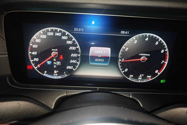Used Mercedes-Benz E-Class 2018 Restyled E 300 L Sport Luxury Edition Instrument Cluster