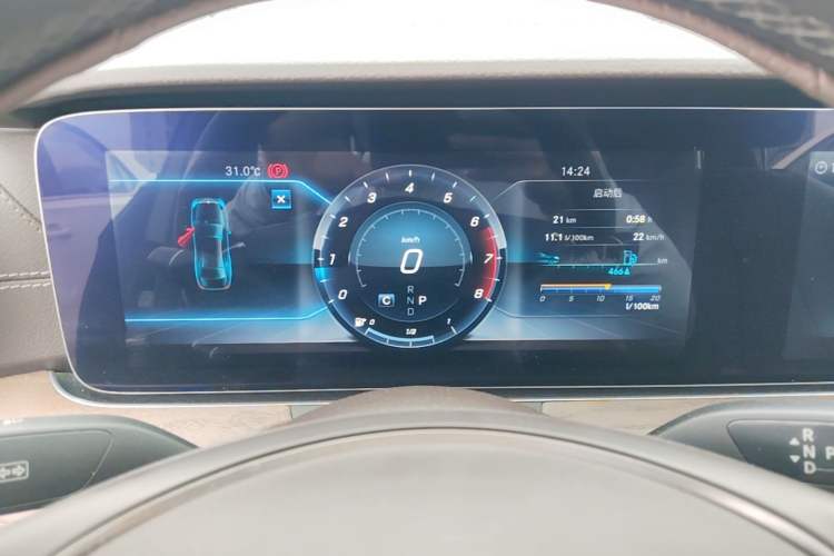 Used Mercedes-Benz E-Class 2018 E 300 L Stylish Model Instrument Cluster