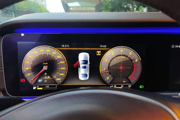 Used Mercedes-Benz E-Class 2018 Facelift E 300 L Luxury Edition Instrument Cluster