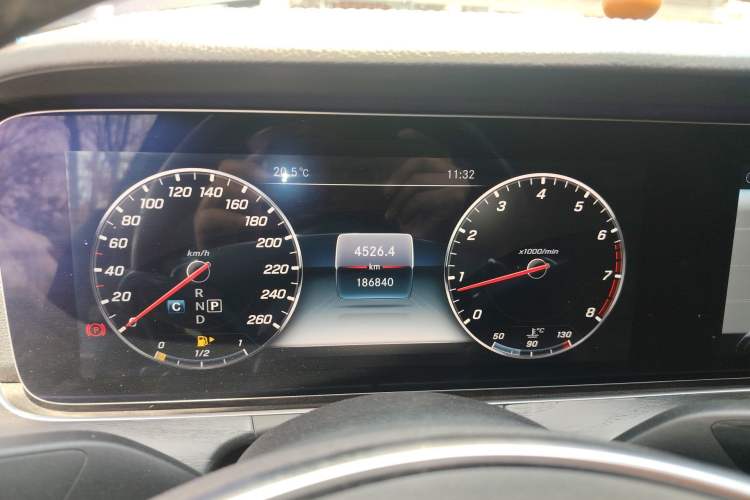 Used Mercedes-Benz E-Class 2018 Restyled E 300 L Sport Luxury Edition Instrument Cluster