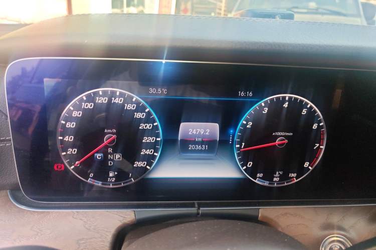 Used Mercedes-Benz E-Class 2018 E 300 L Luxury Model Instrument Cluster