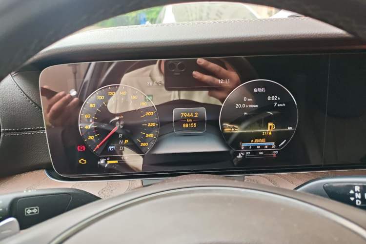 Used Mercedes-Benz E-Class 2018 Facelift E 200 L Instrument Cluster