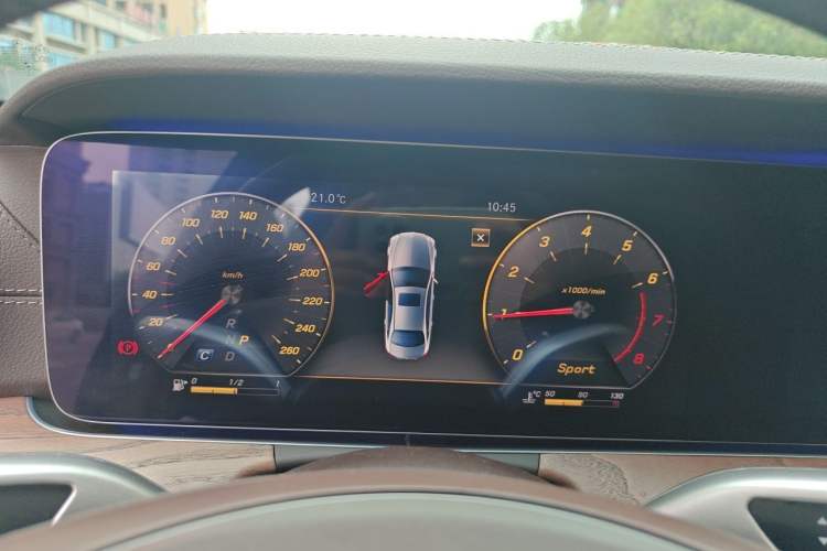 Used Mercedes-Benz E-Class 2018 Facelift E 200 L Instrument Cluster