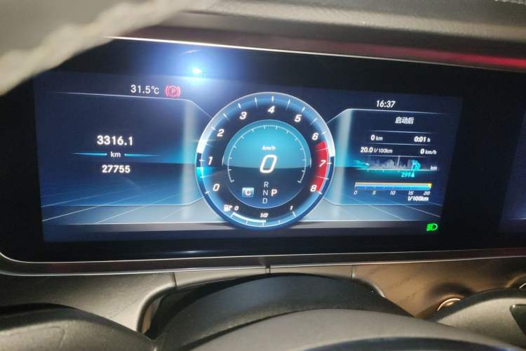 Used Mercedes-Benz E-Class 2018 Restyled E 300 L Sporty and Stylish Edition Instrument Cluster