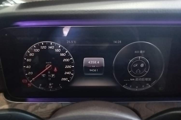 Used Mercedes-Benz E-Class 2018 Facelift E 200 L 4MATIC Instrument Cluster