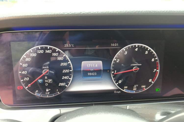 Used Mercedes-Benz E-Class 2018 Facelift E 200 L 4MATIC Instrument Cluster