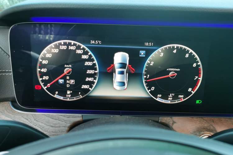 Used Mercedes-Benz E-Class 2018 Facelift E 300 L Luxury Edition Instrument Cluster