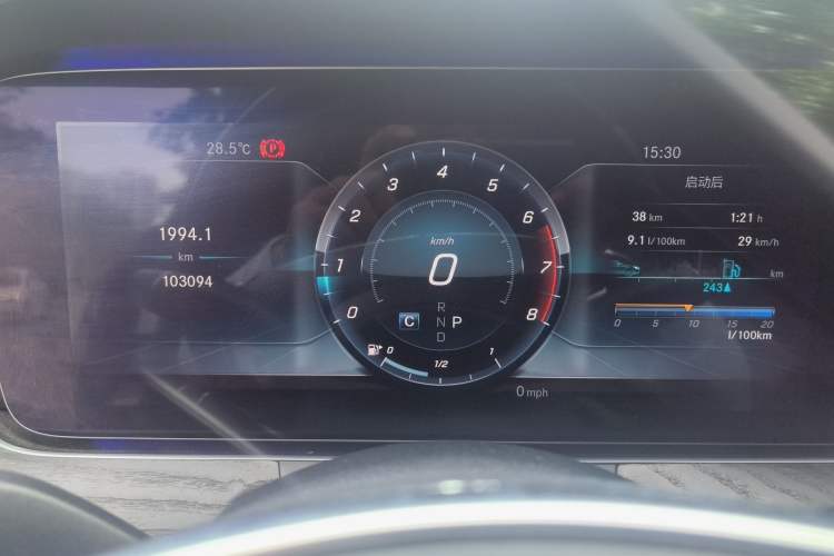Used Mercedes-Benz E-Class 2018 Restyled E 300 L Sporty and Stylish Edition Instrument Cluster