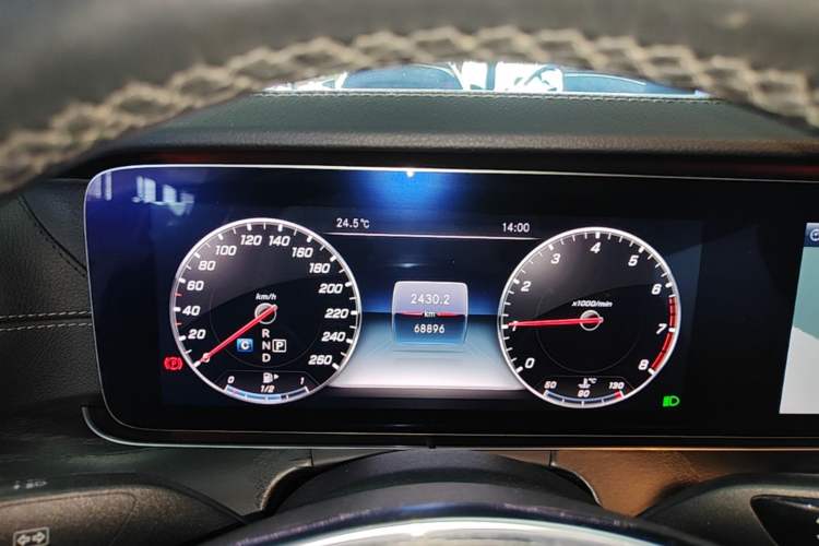 Used Mercedes-Benz E-Class 2018 E 200 L Sport Edition Instrument Cluster