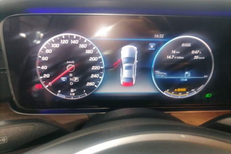 Used Mercedes-Benz E-Class 2018 Facelift E 200 L Instrument Cluster