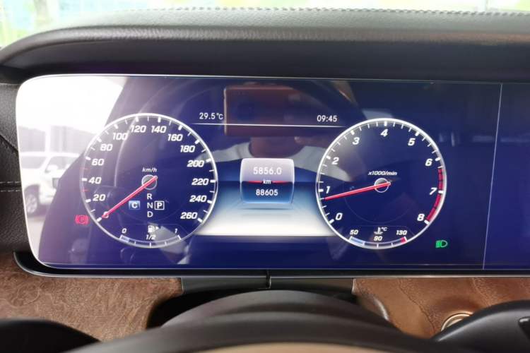 Used Mercedes-Benz E-Class 2018 Facelift E 200 L Instrument Cluster