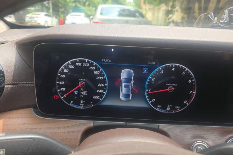 Used Mercedes-Benz E-Class 2018 Facelifted E 300 L Stylish Version Instrument Cluster