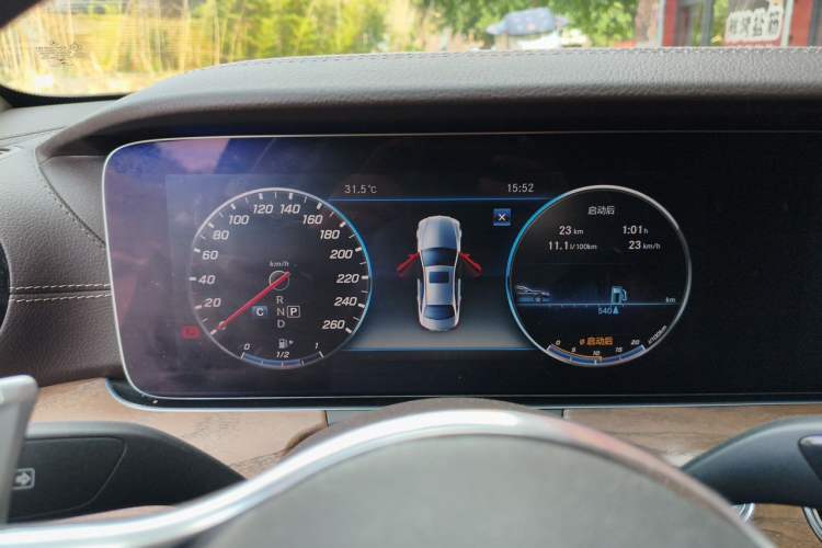 Used Mercedes-Benz E-Class 2018 Facelifted E 300 L Stylish Version Instrument Cluster