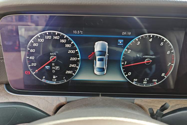 Used Mercedes-Benz E-Class 2018 E 300 L Luxury Model Instrument Cluster