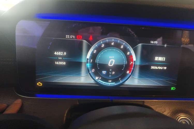 Used Mercedes-Benz E-Class 2018 Facelift E 300 L Luxury Edition Instrument Cluster