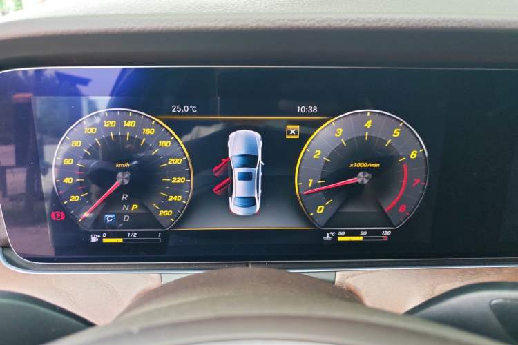Used Mercedes-Benz E-Class 2018 Facelift E 200 L Instrument Cluster