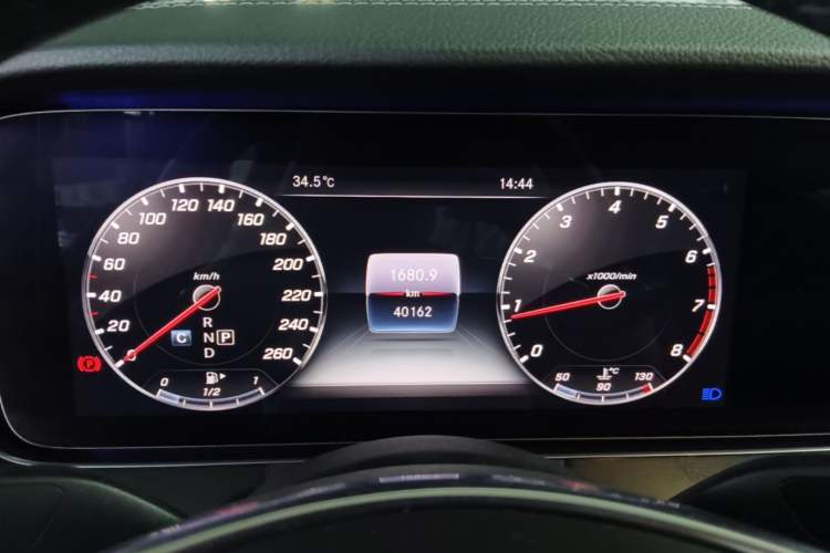 Used Mercedes-Benz E-Class 2018 Facelift E 200 L Sport Edition Instrument Cluster