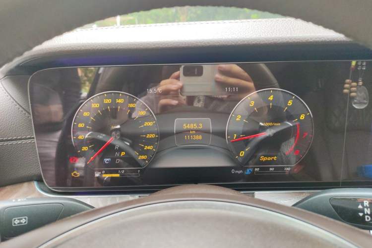 Used Mercedes-Benz E-Class 2018 Facelifted E 300 L Stylish Version Instrument Cluster