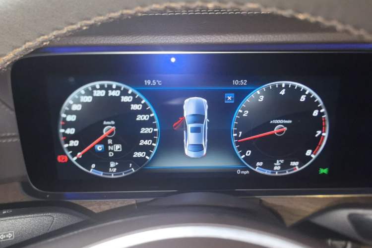 Used Mercedes-Benz E-Class 2018 Facelifted E 300 L Stylish Version Instrument Cluster