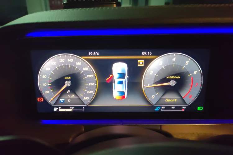 Used Mercedes-Benz E-Class 2018 Facelift E 200 L Instrument Cluster