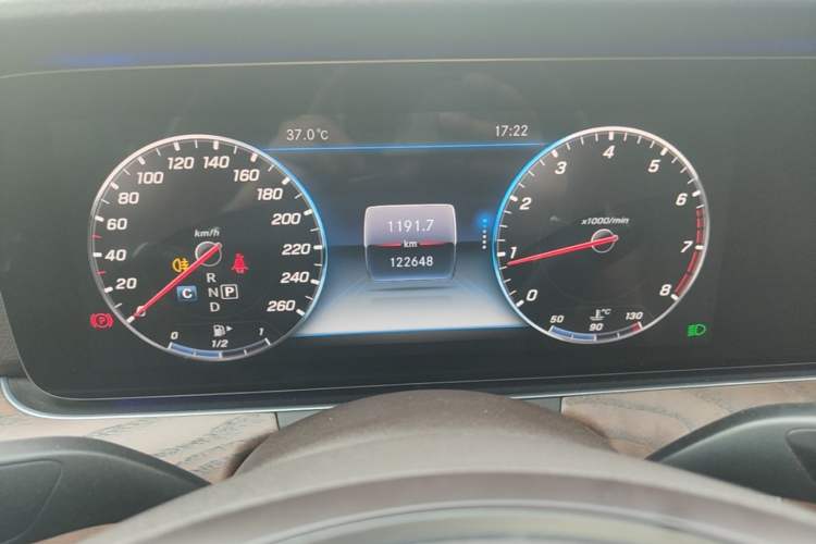 Used Mercedes-Benz E-Class 2018 Facelift E 200 L Instrument Cluster