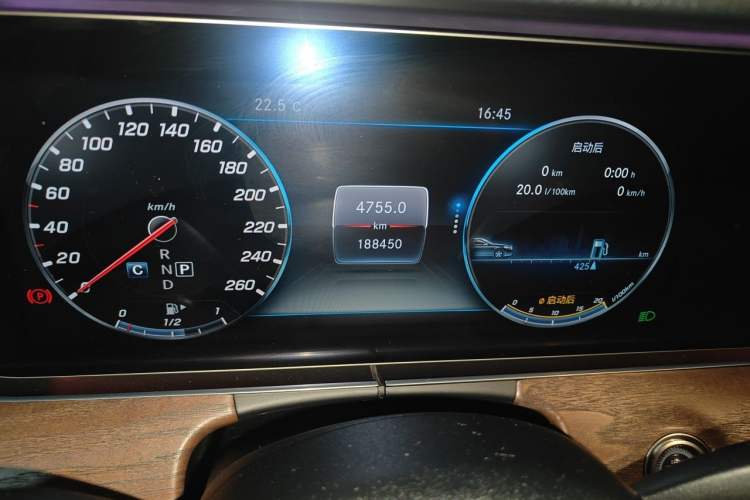 Used Mercedes-Benz E-Class 2018 E 300 L Stylish Model Instrument Cluster
