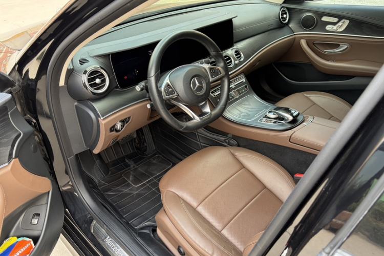Used Mercedes-Benz E-Class 2018 Restyled E 300 L Sporty and Stylish Edition Interior 1