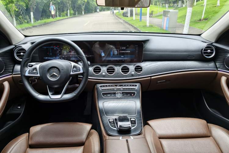 Used Mercedes-Benz E-Class 2018 Facelift E 200 L Sport Edition Interior 1