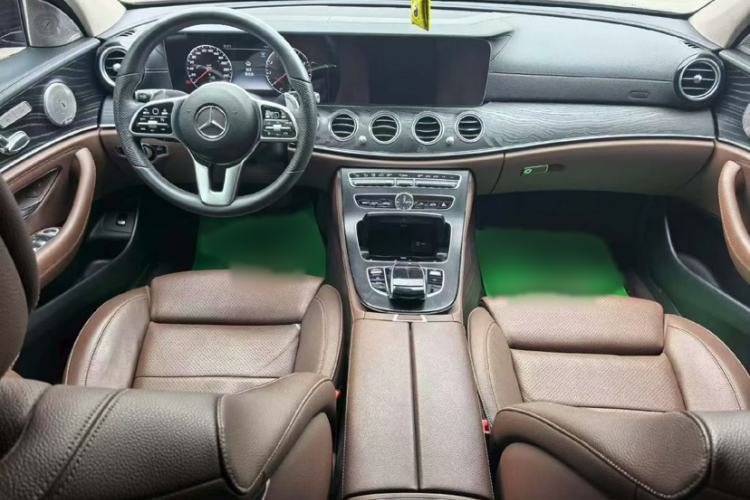 Used Mercedes-Benz E-Class 2018 E 200 L Sport 4MATIC Interior 2