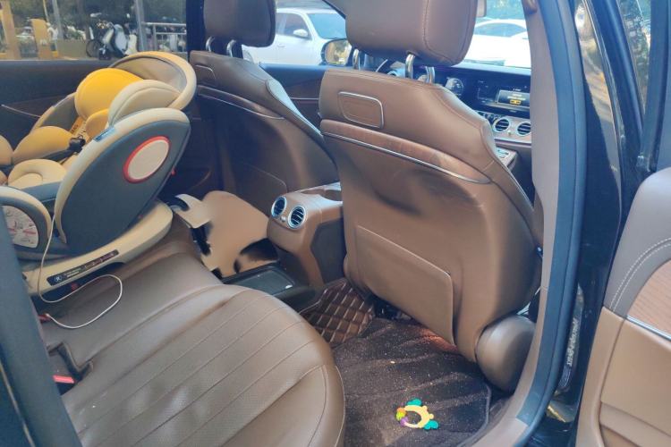Used Mercedes-Benz E-Class 2018 Facelift E 200 L Interior 2
