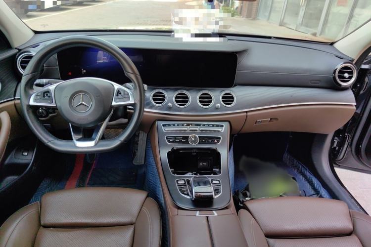 Used Mercedes-Benz E-Class 2018 Facelift E 200 L Sport 4MATIC Interior 2