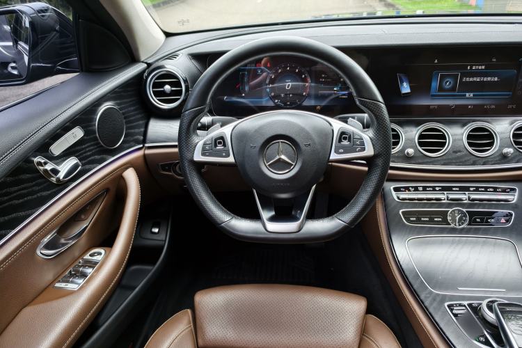 Used Mercedes-Benz E-Class 2018 Facelift E 200 L Sport Edition Interior 2