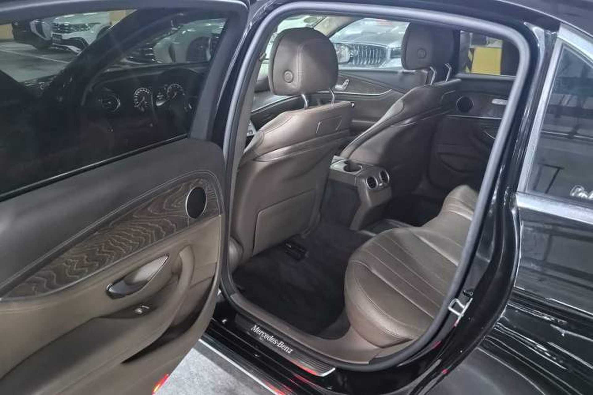Used Mercedes-Benz E-Class 2018 E 200 L Interior 3