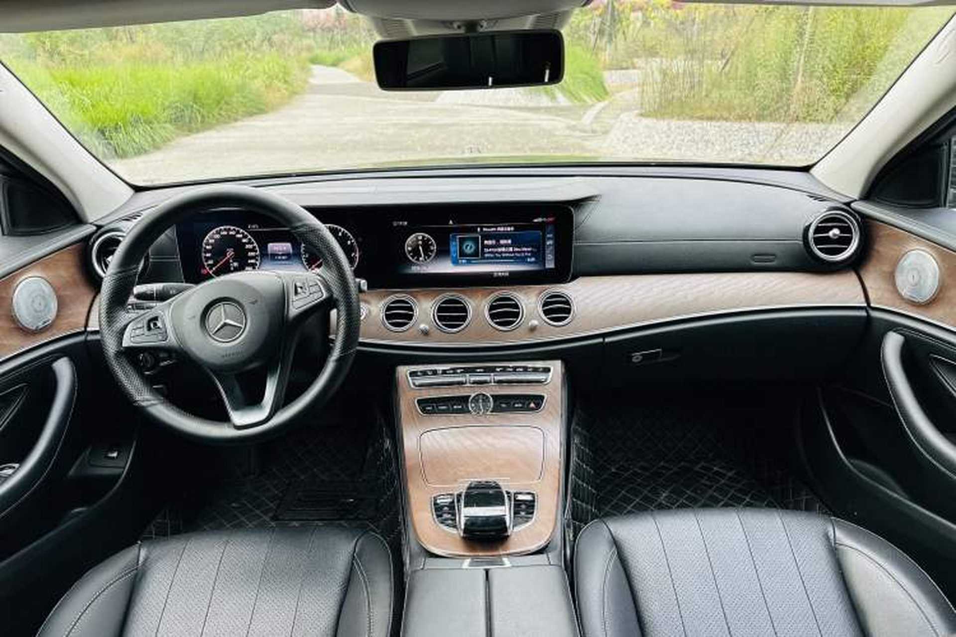Used Mercedes-Benz E-Class 2018 Facelift E 300 L Luxury Edition Interior 3