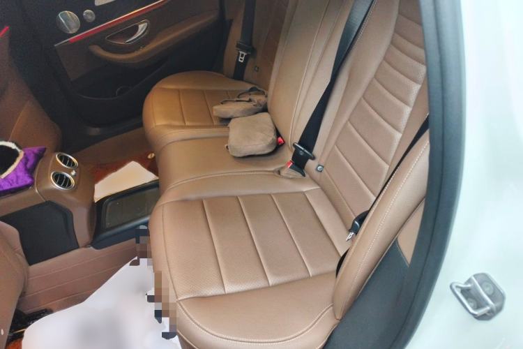 Used Mercedes-Benz E-Class 2018 Restyled E 300 L Sporty and Stylish Edition Interior 4