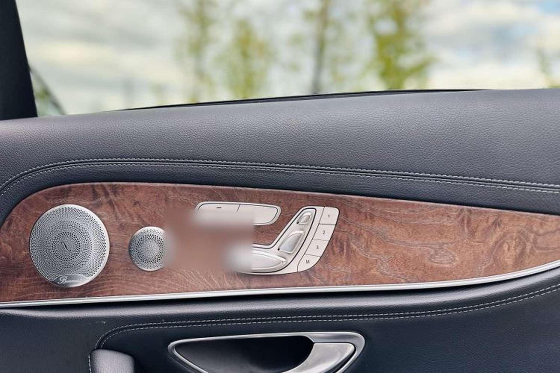 Used Mercedes-Benz E-Class 2018 Facelift E 300 L Luxury Edition Interior 6